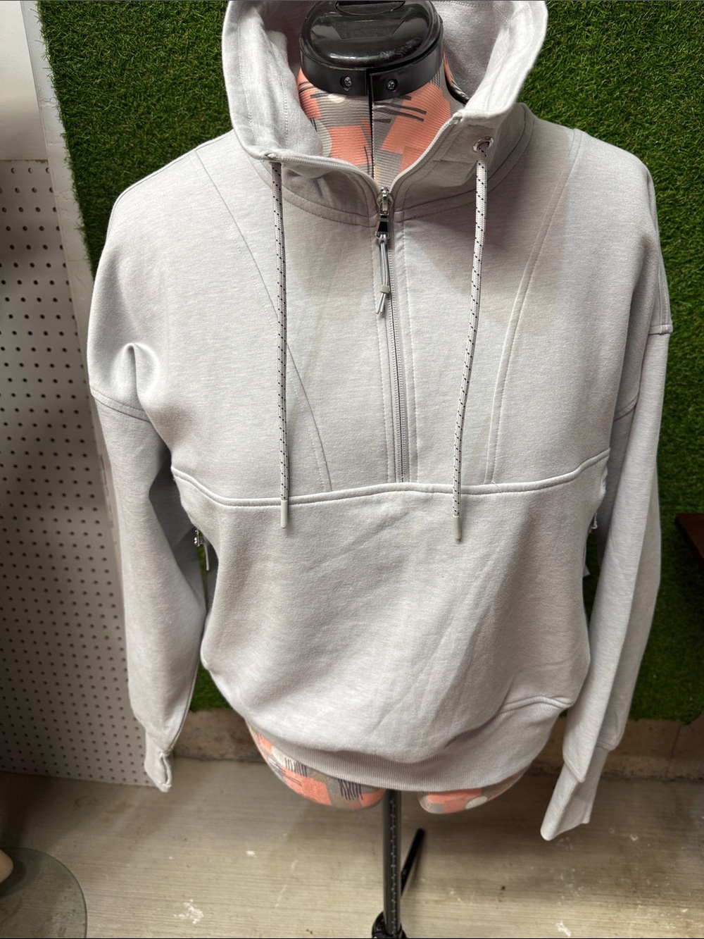 Old Navy Light Gray Women's Zip-Up Hoodie Sweater